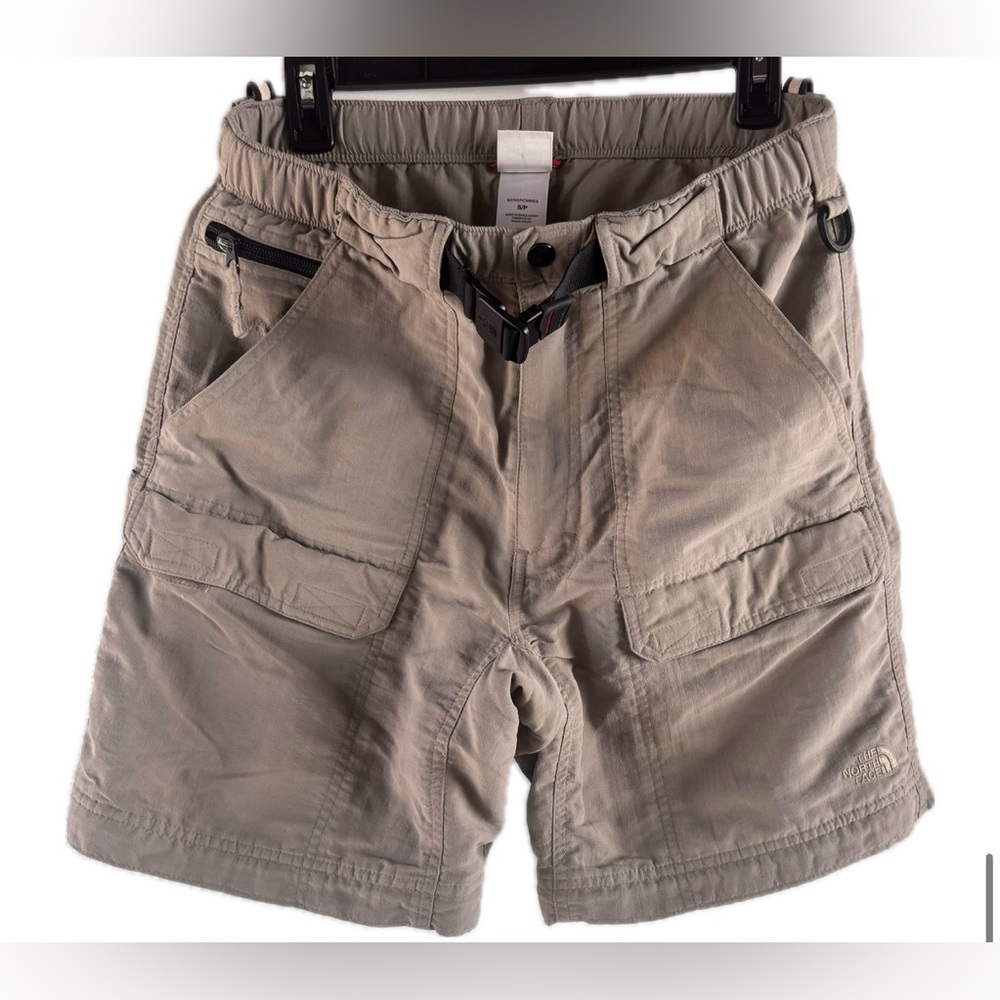 The North Face Khaki Cargo Hiking shorts - Men’s Size S - EUC